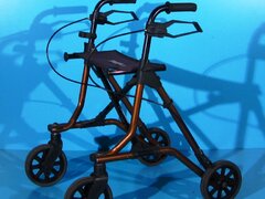 Cadru de mers cu roti din aluminiu-Dietz